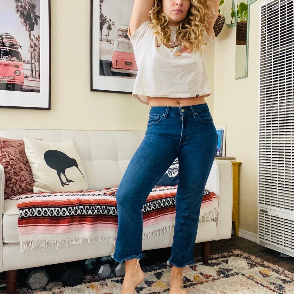Levi cutoff jeans